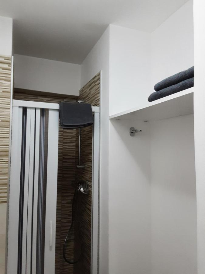Civico 70 Apartment กอนแวร์ซาโน ภายนอก รูปภาพ