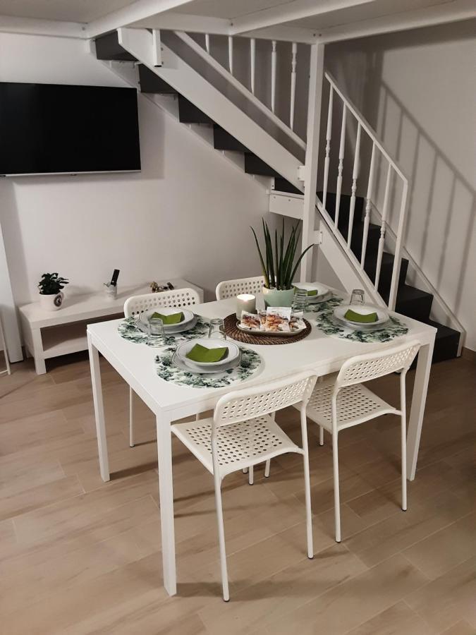 Civico 70 Apartment กอนแวร์ซาโน ภายนอก รูปภาพ